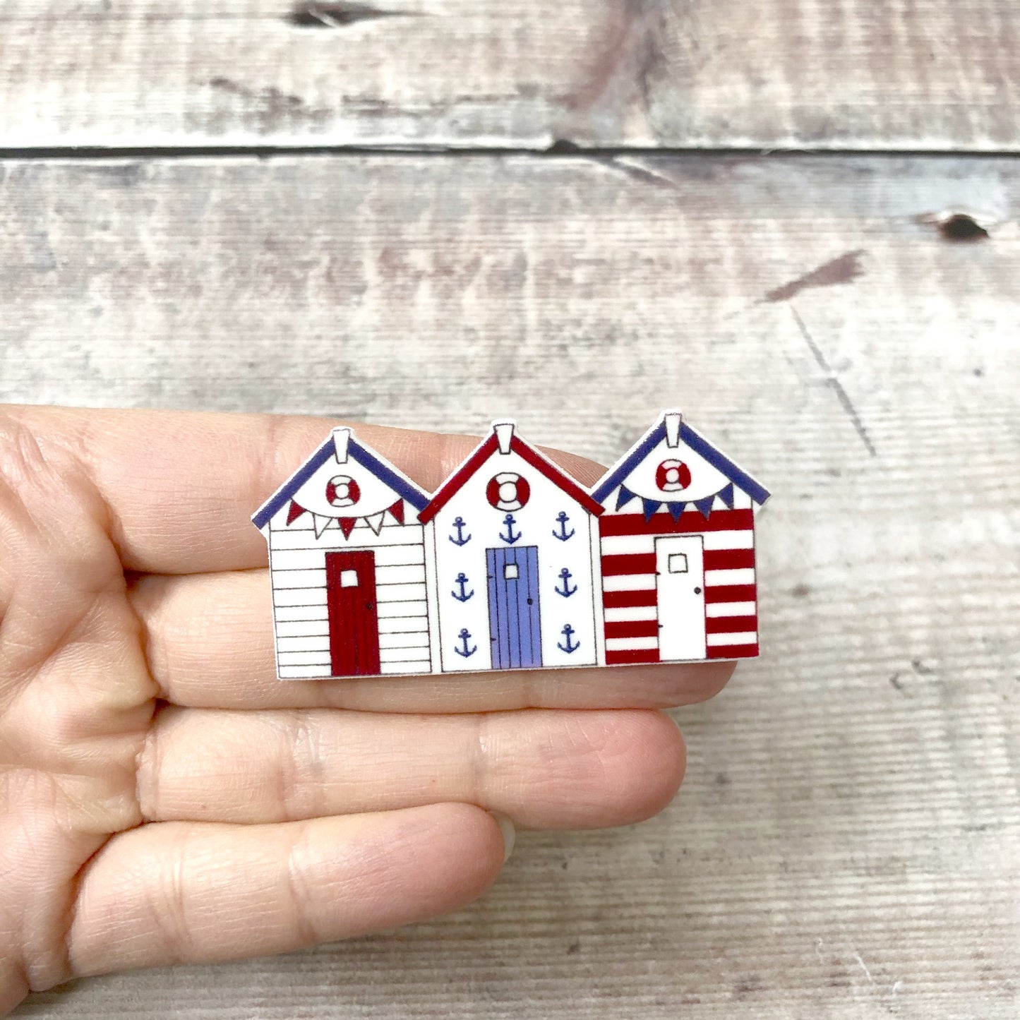 Beach huts pin badge - Summer brooch - Nautical jewellery - Gift for her