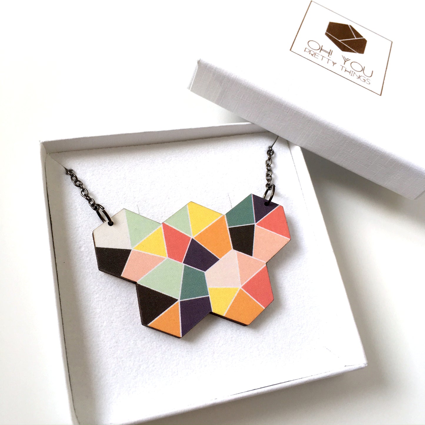Geometric design multicolour hexagon pendant necklace